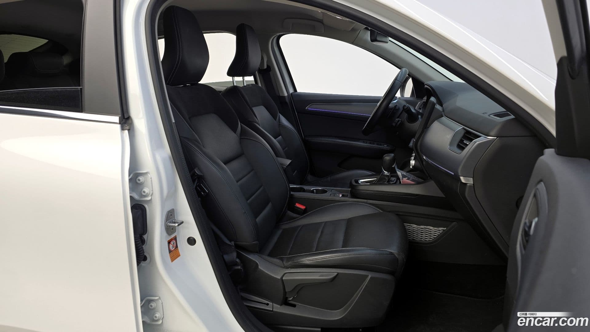 Main__Slider__Photo:XM3 Renault-KoreaSamsung 2022.3-9