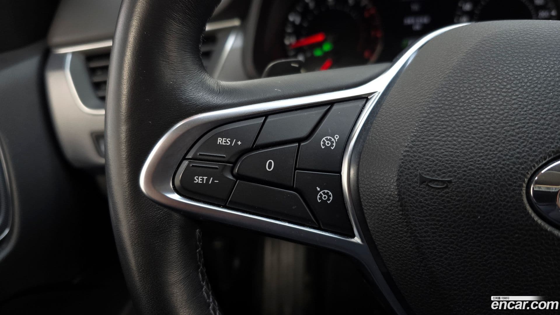 Main__Slider__Photo:XM3 Renault-KoreaSamsung 2022.3-18