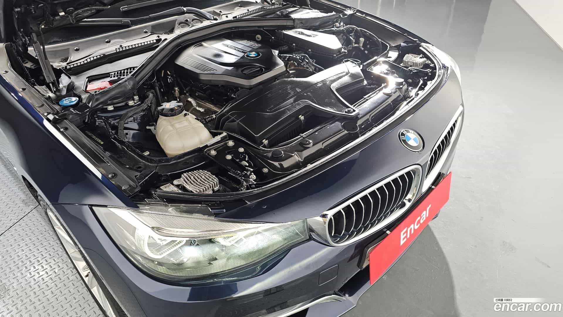 Gran Turismo BMW 2019.10-INNER-006