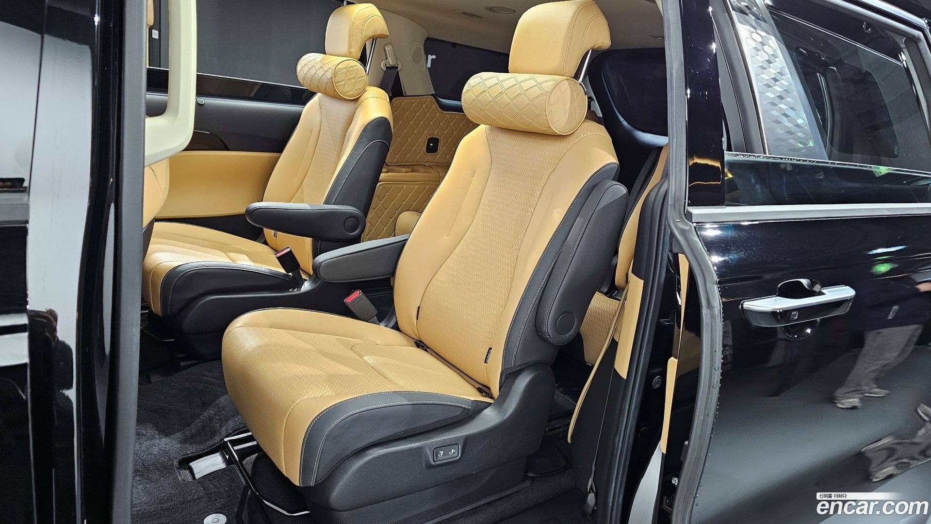 Main__Slider__Photo:Canival Kia 2022.4-10