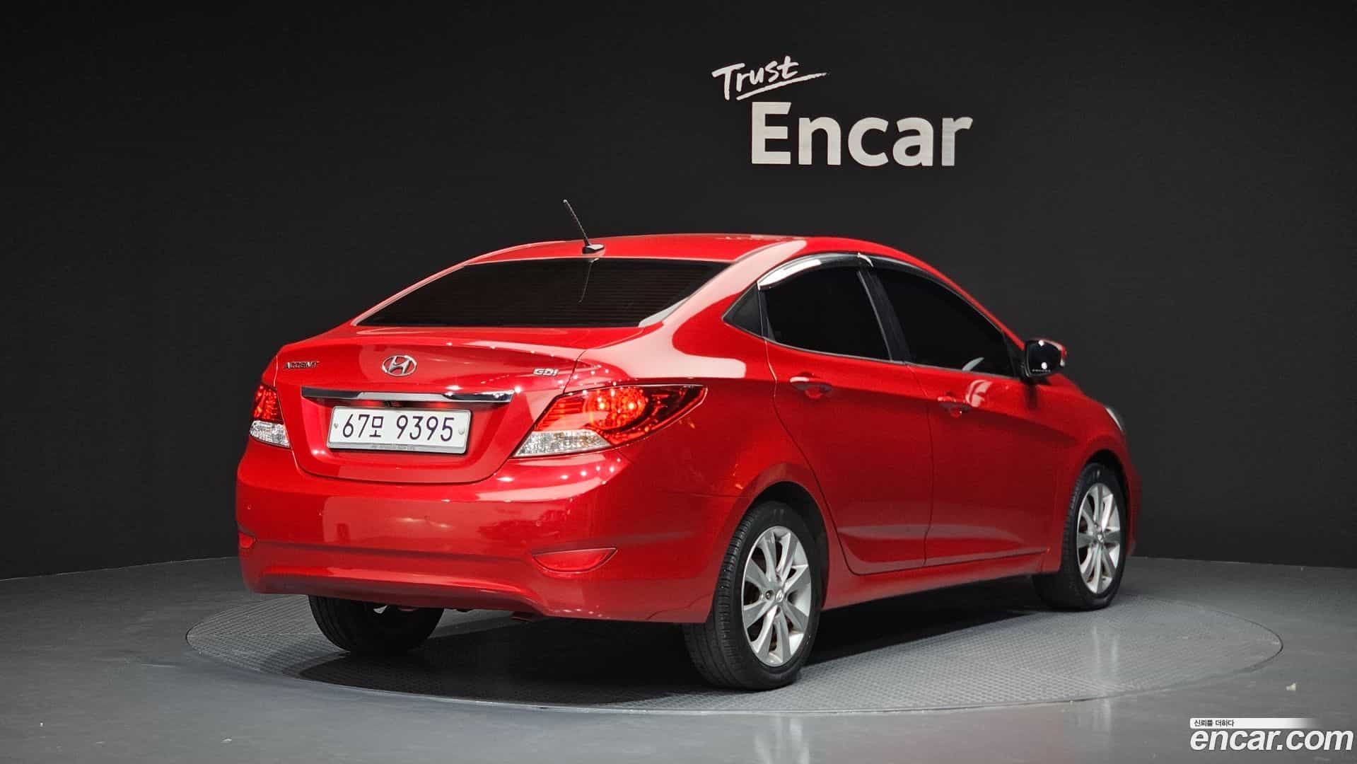 Accent Hyundai 2011.3-OUTER-002