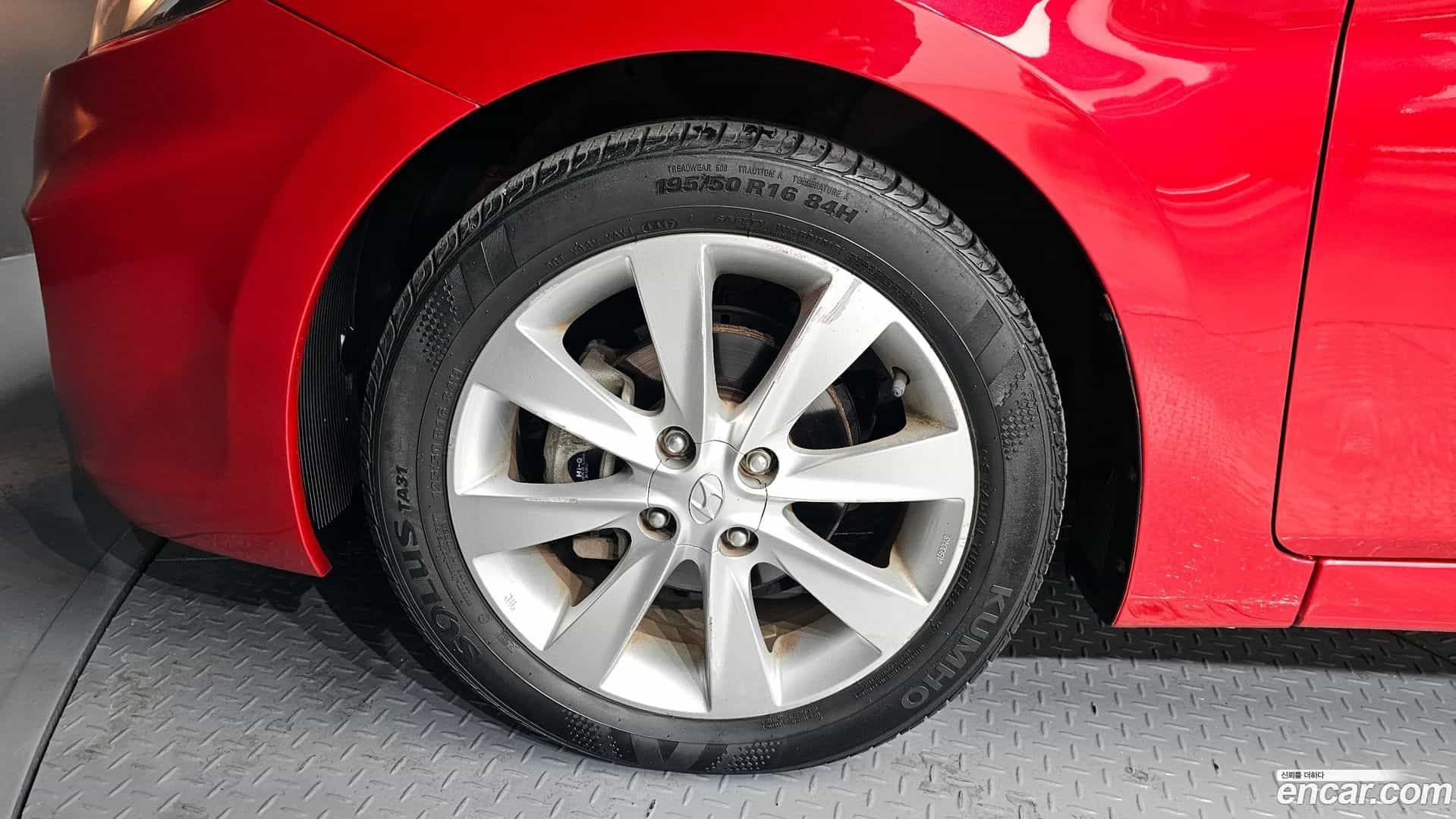 Accent Hyundai 2011.3-OUTER-005