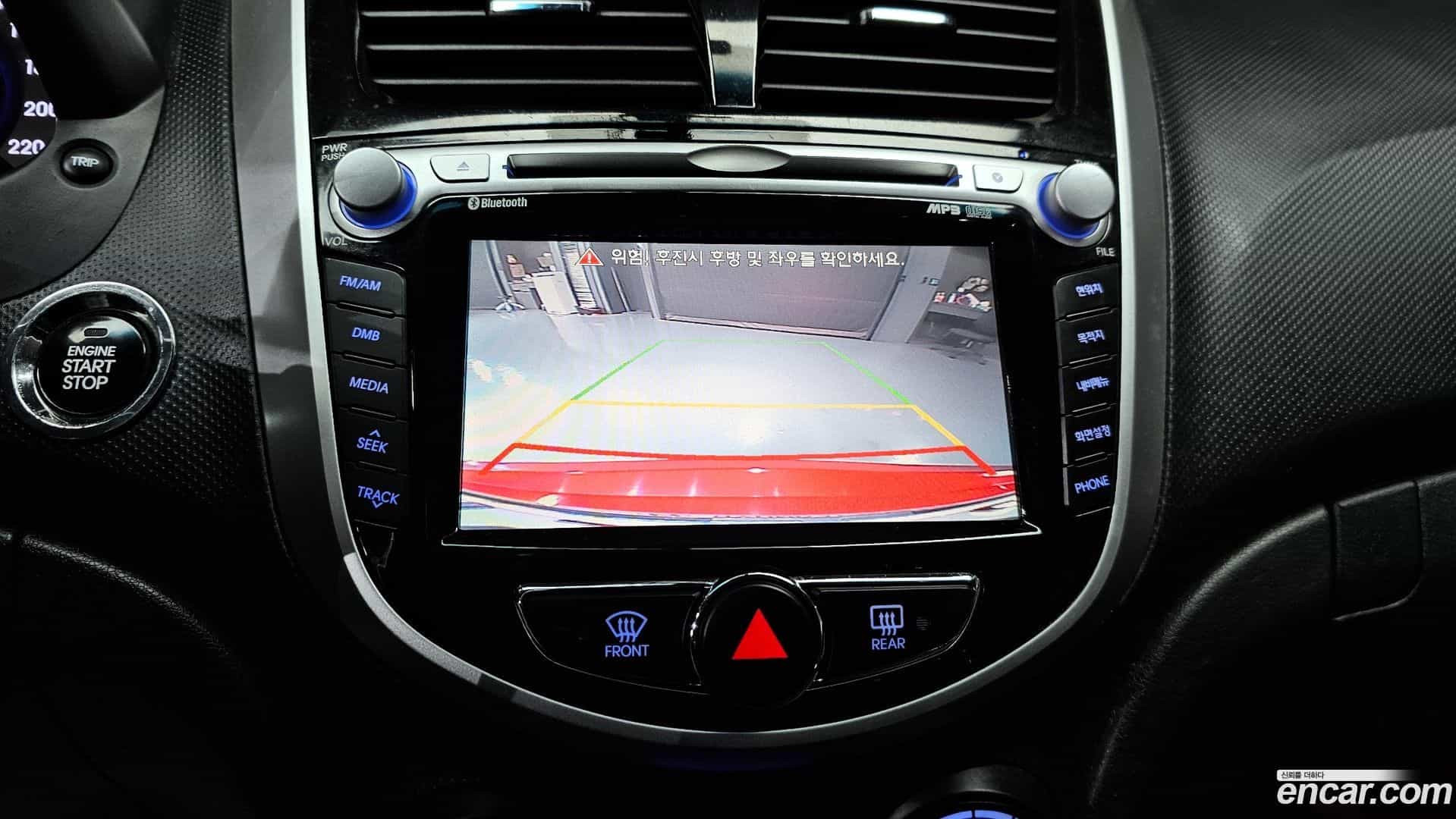 Accent Hyundai 2011.3-OPTION-020