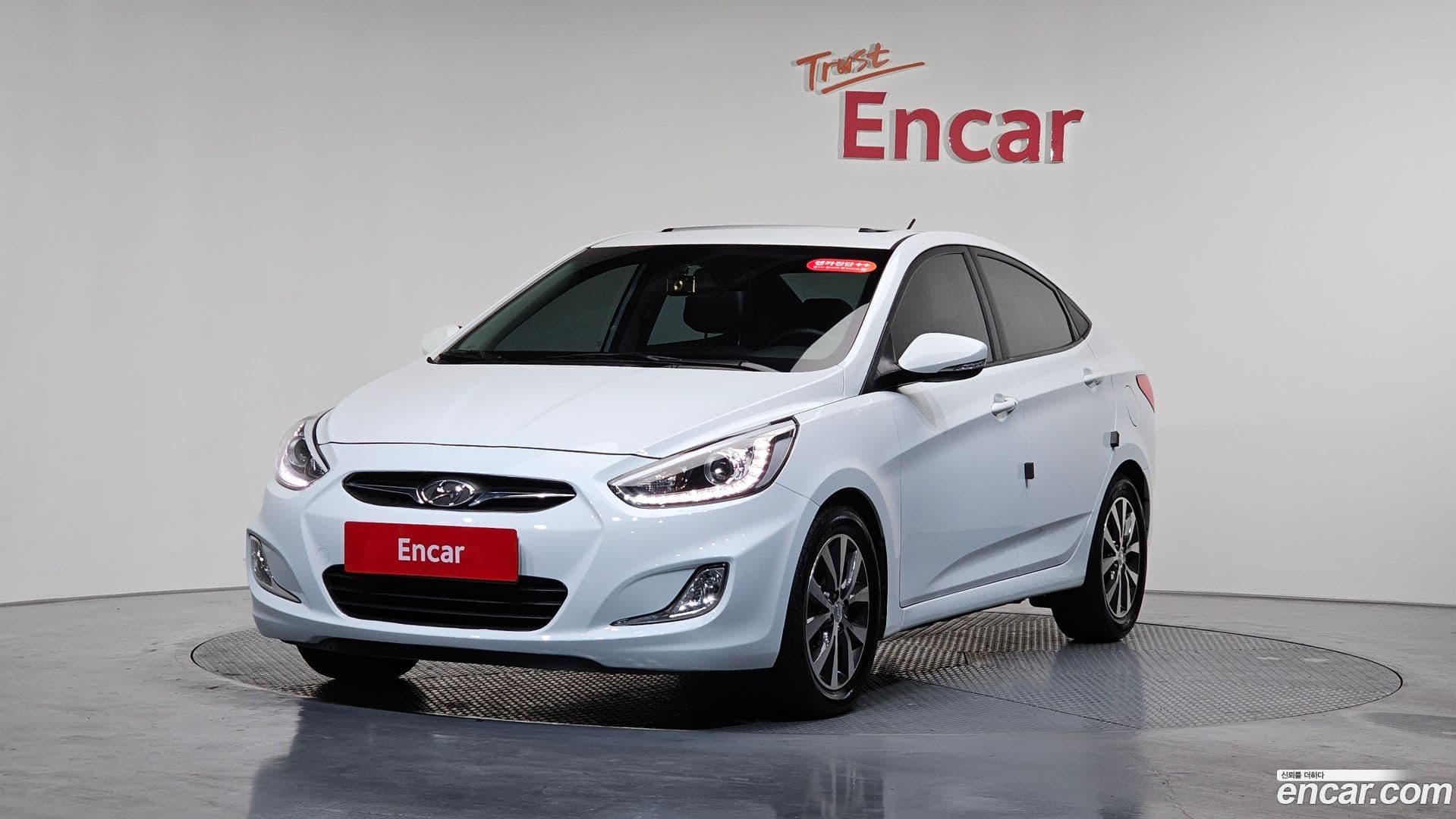 Main__Slider__Photo:Accent Hyundai 2014.3-10