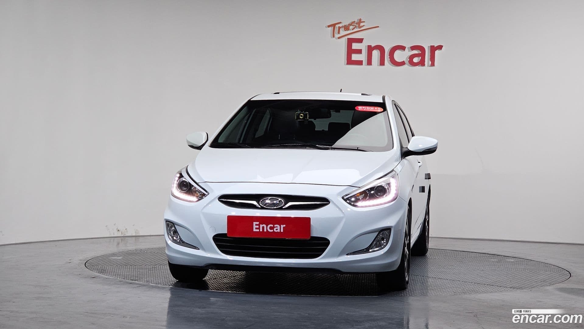 Main__Slider__Photo:Accent Hyundai 2014.3-2