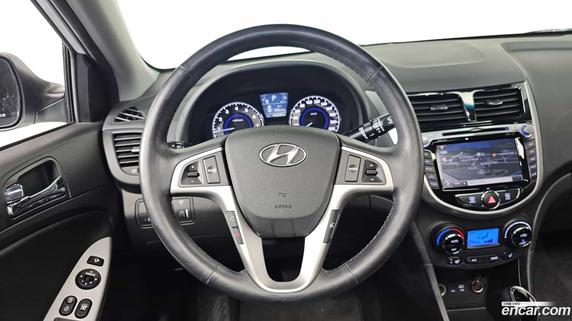 Accent Hyundai 2014.3-OPTION-017