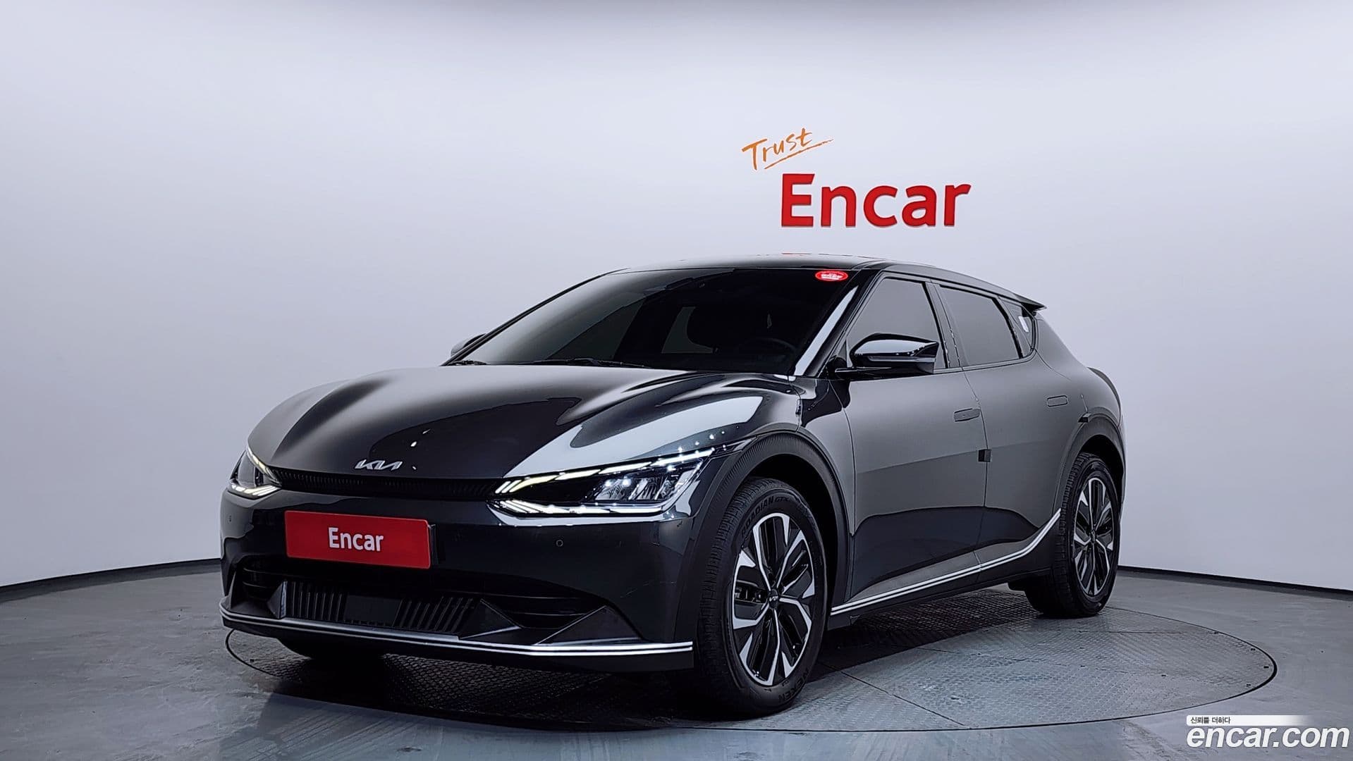 Main__Slider__Photo:EV6 Kia 2023.4-0