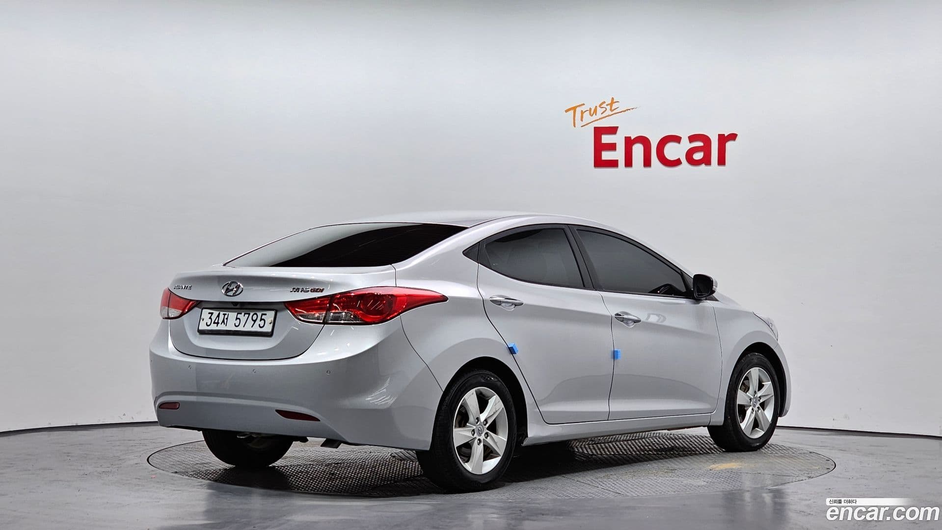 Main__Slider__Photo:AVANTE Hyundai 2011.11-1