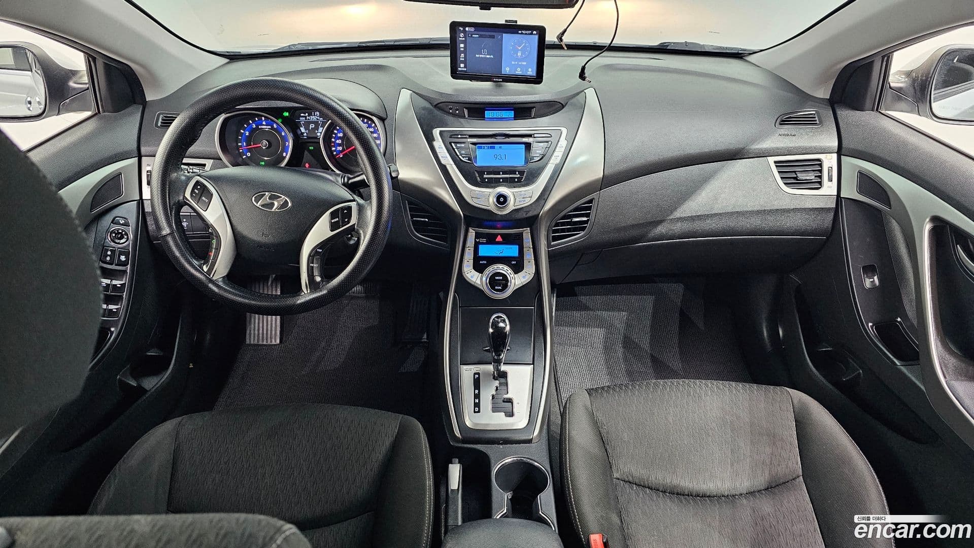 Main__Slider__Photo:AVANTE Hyundai 2011.11-6