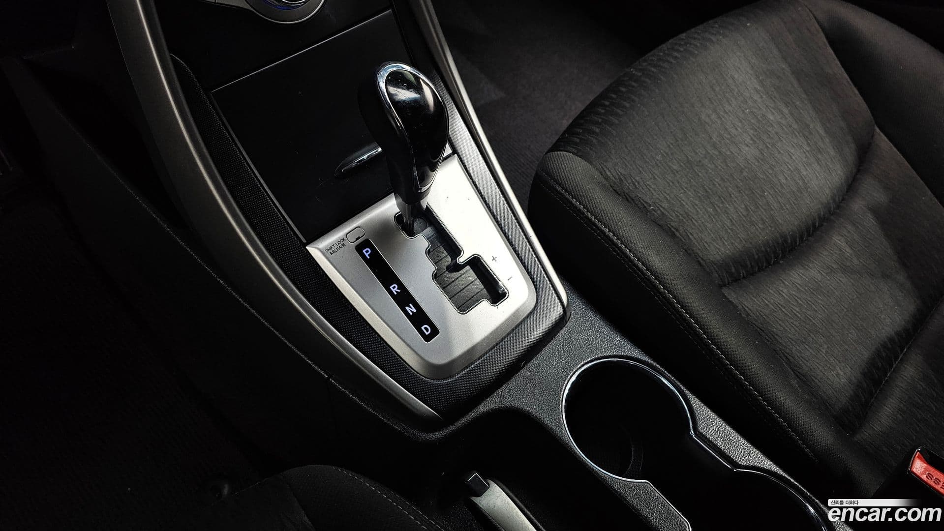 Main__Slider__Photo:AVANTE Hyundai 2011.11-8