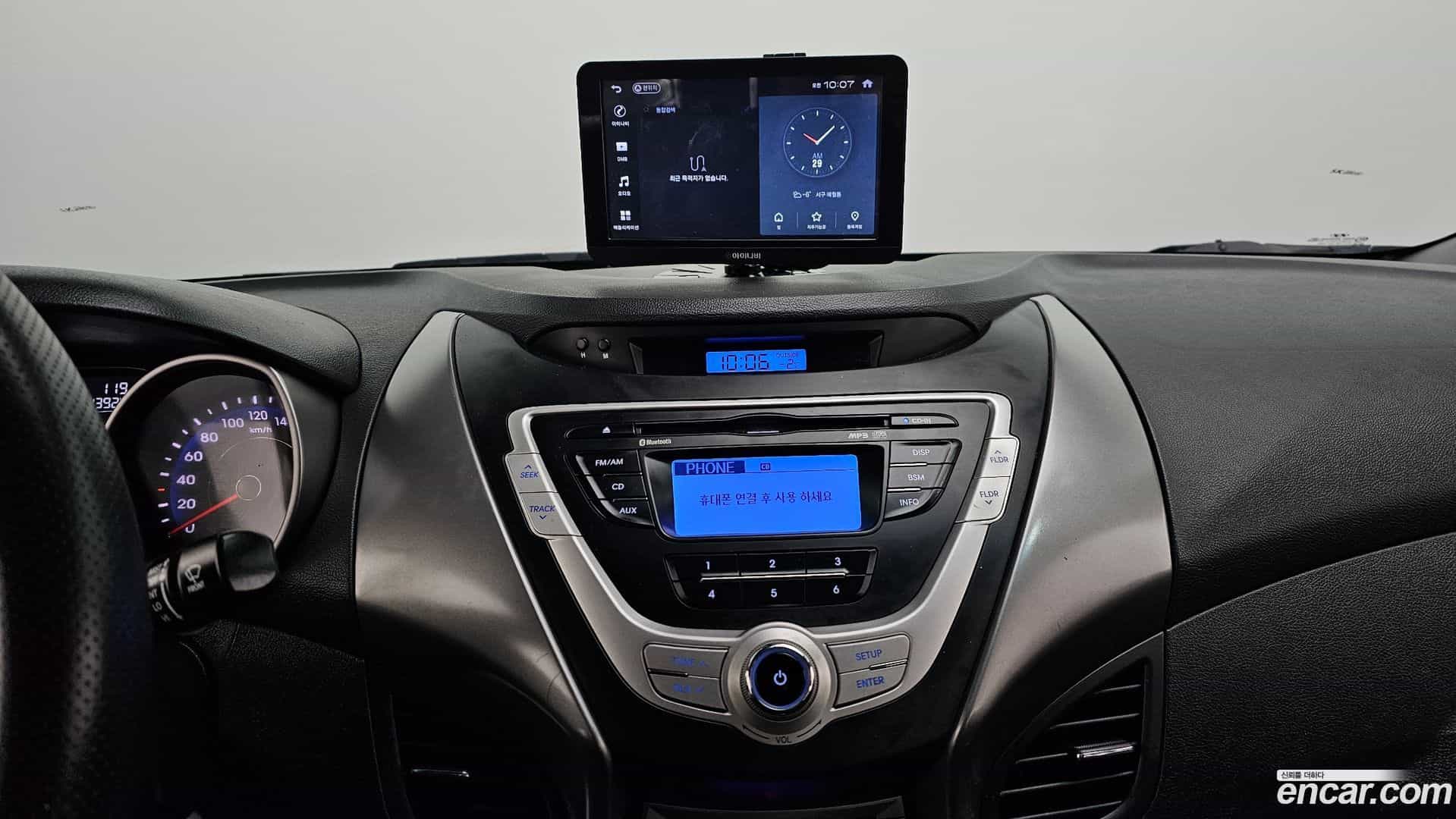 AVANTE Hyundai 2011.11-OPTION-018