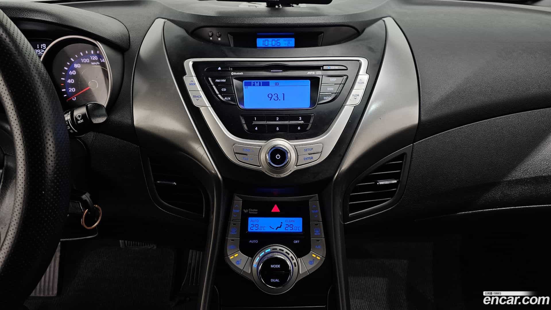 AVANTE Hyundai 2011.11-OPTION-020