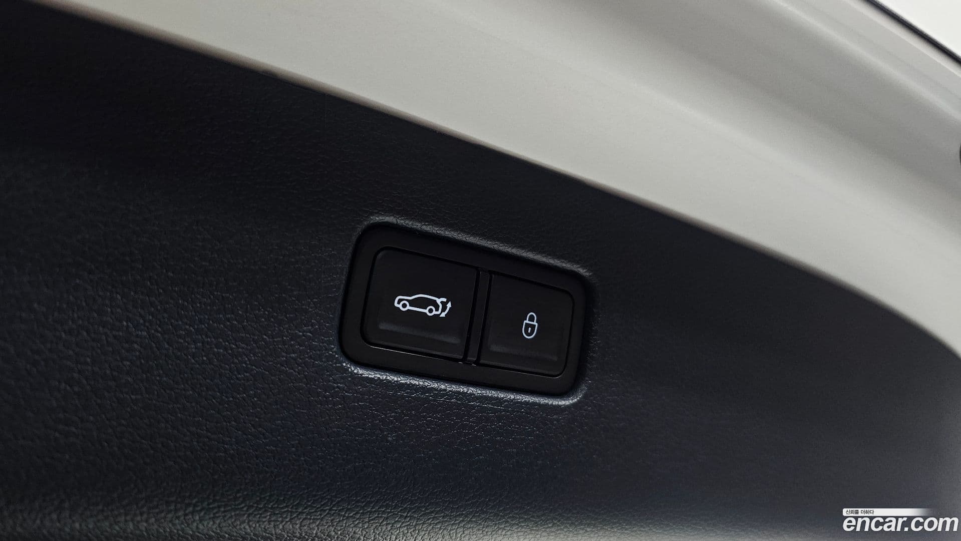 Main__Slider__Photo:GV80 Genesis 2021.10-15