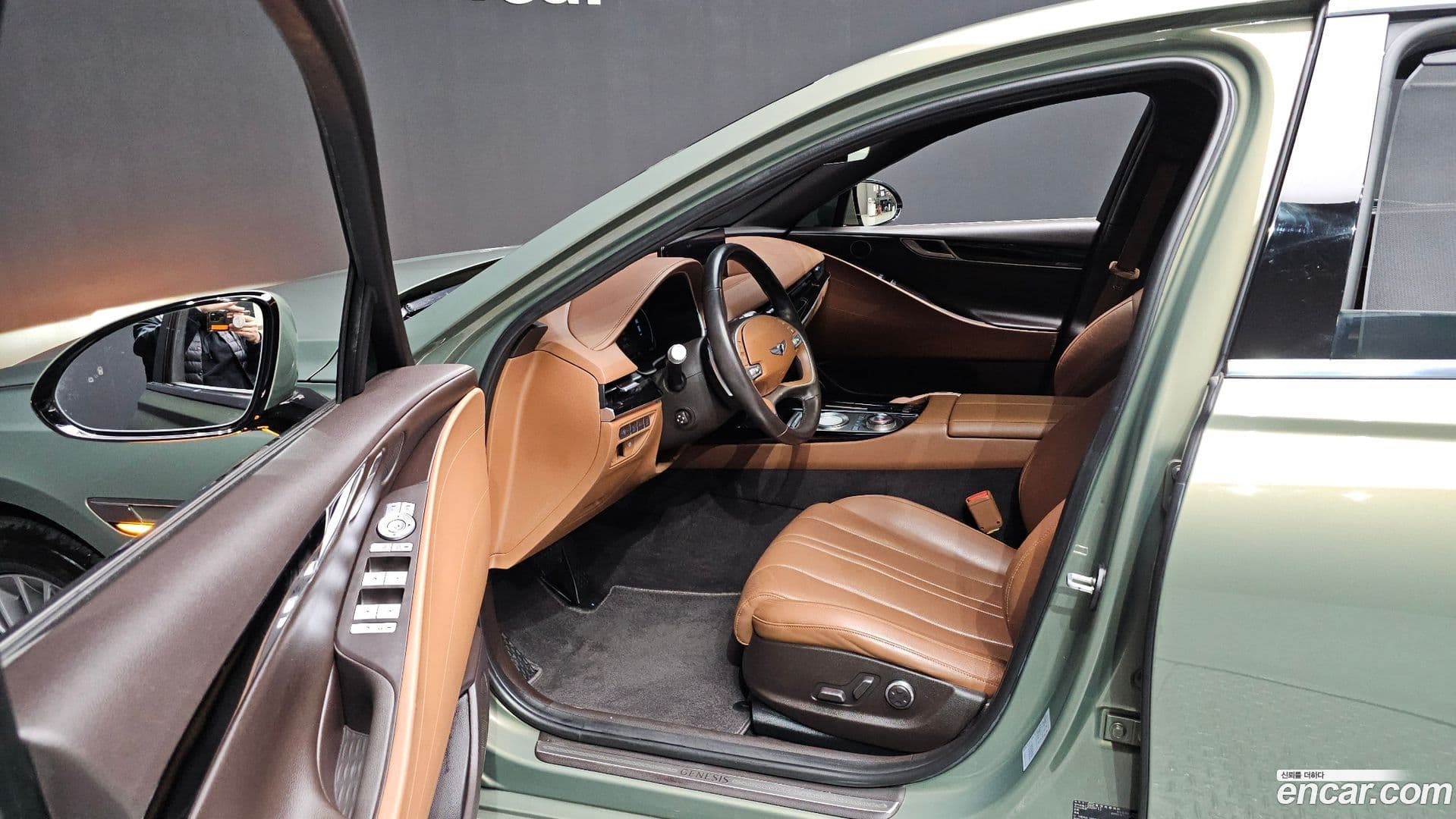 Main__Slider__Photo:G80 Genesis 2021.2-9