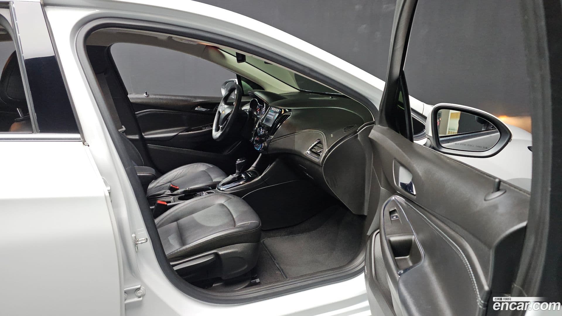 Main__Slider__Photo:Cruze ChevroletGMDaewoo 2017.6-17