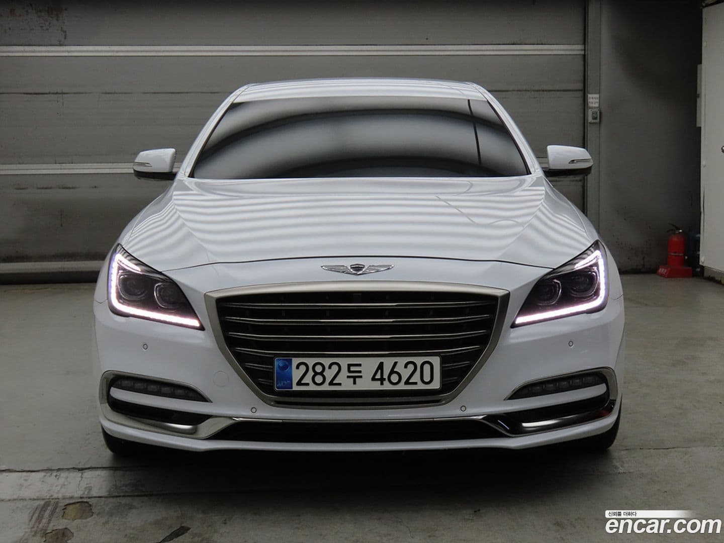 Main__Slider__Photo:G80 Genesis 2018.7-1