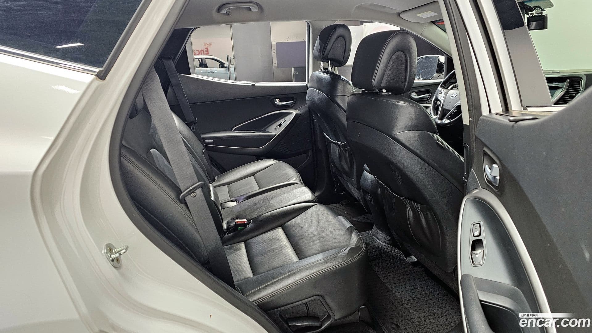 Main__Slider__Photo:Santafe Hyundai 2017.10-11