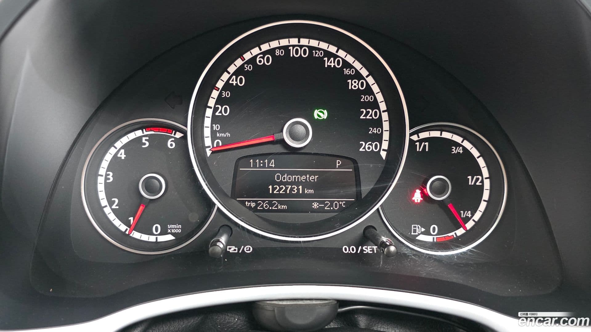 Main__Slider__Photo:Beatle Volkswagen 2014.3-7