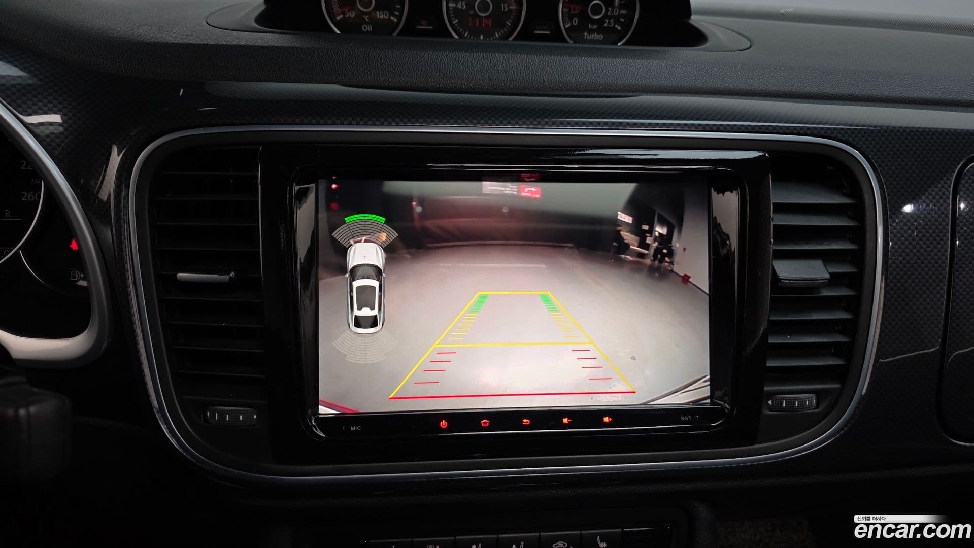 Main__Slider__Photo:Beatle Volkswagen 2014.3-14