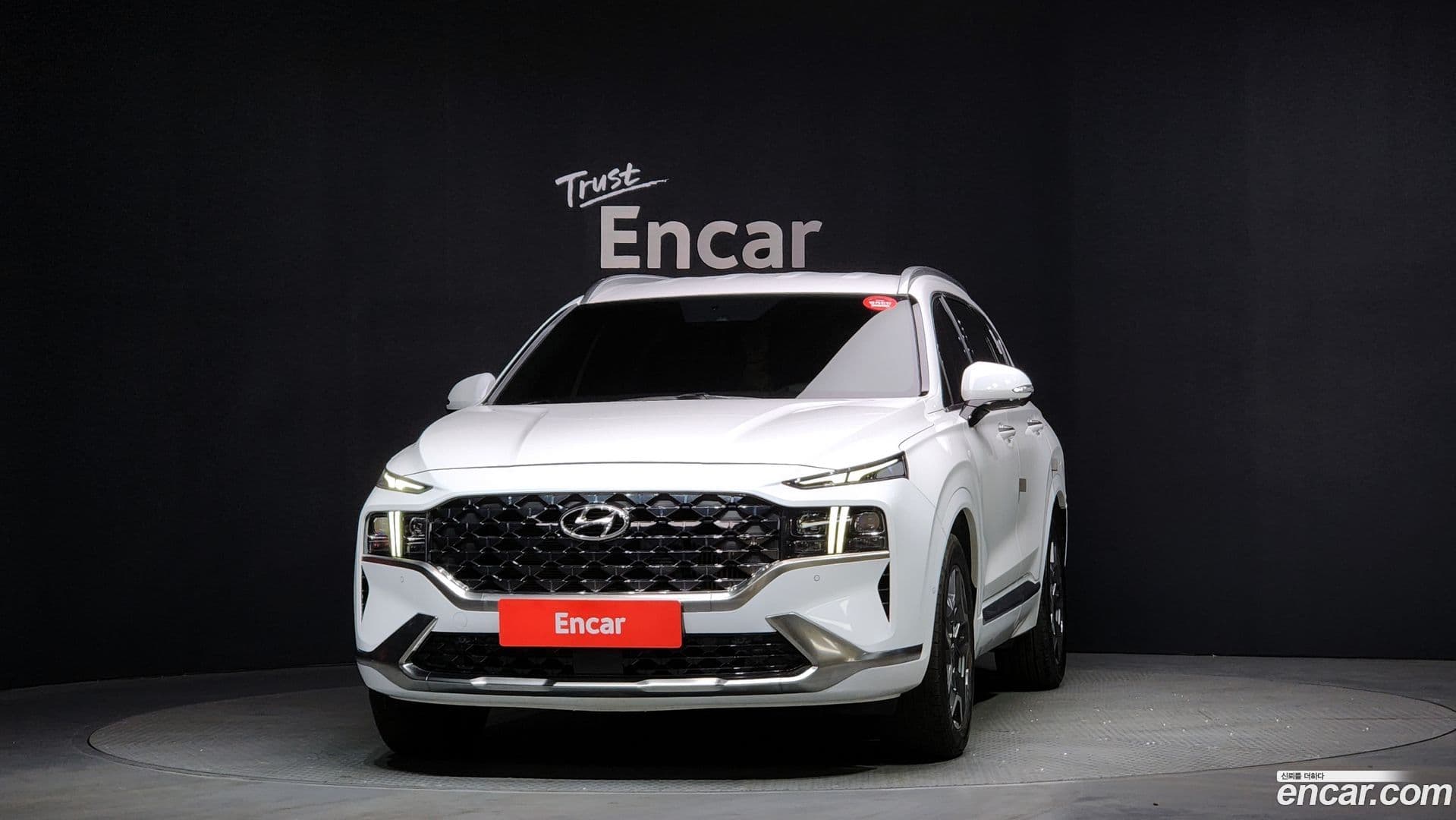 Main__Slider__Photo:Santafe Hyundai 2022.0-2