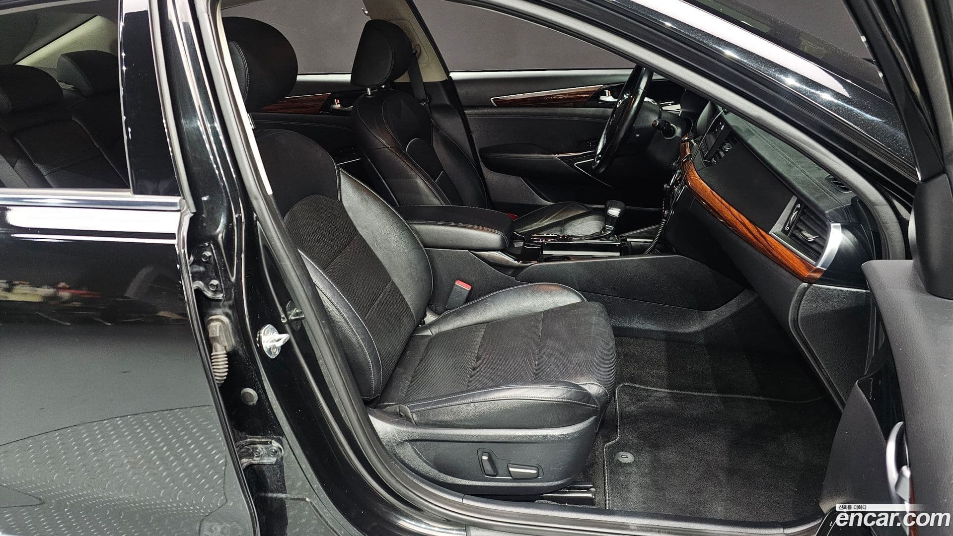 Main__Slider__Photo:K7 Kia 2016.2-9