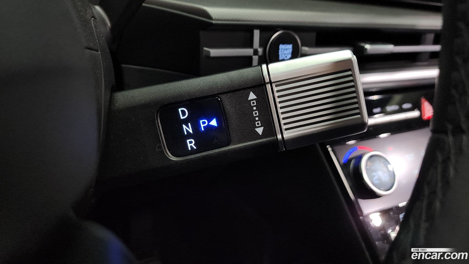 Main__Slider__Photo:Santafe Hyundai 2024.0-8