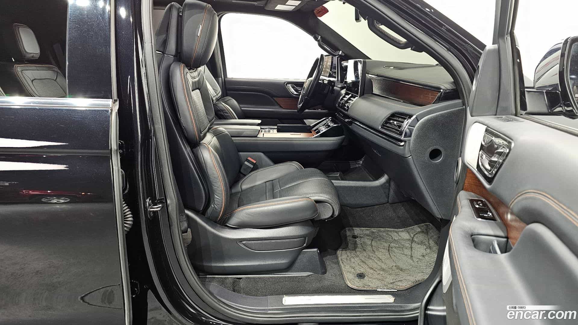 Navigator Lincoln 2023.6-OPTION-015