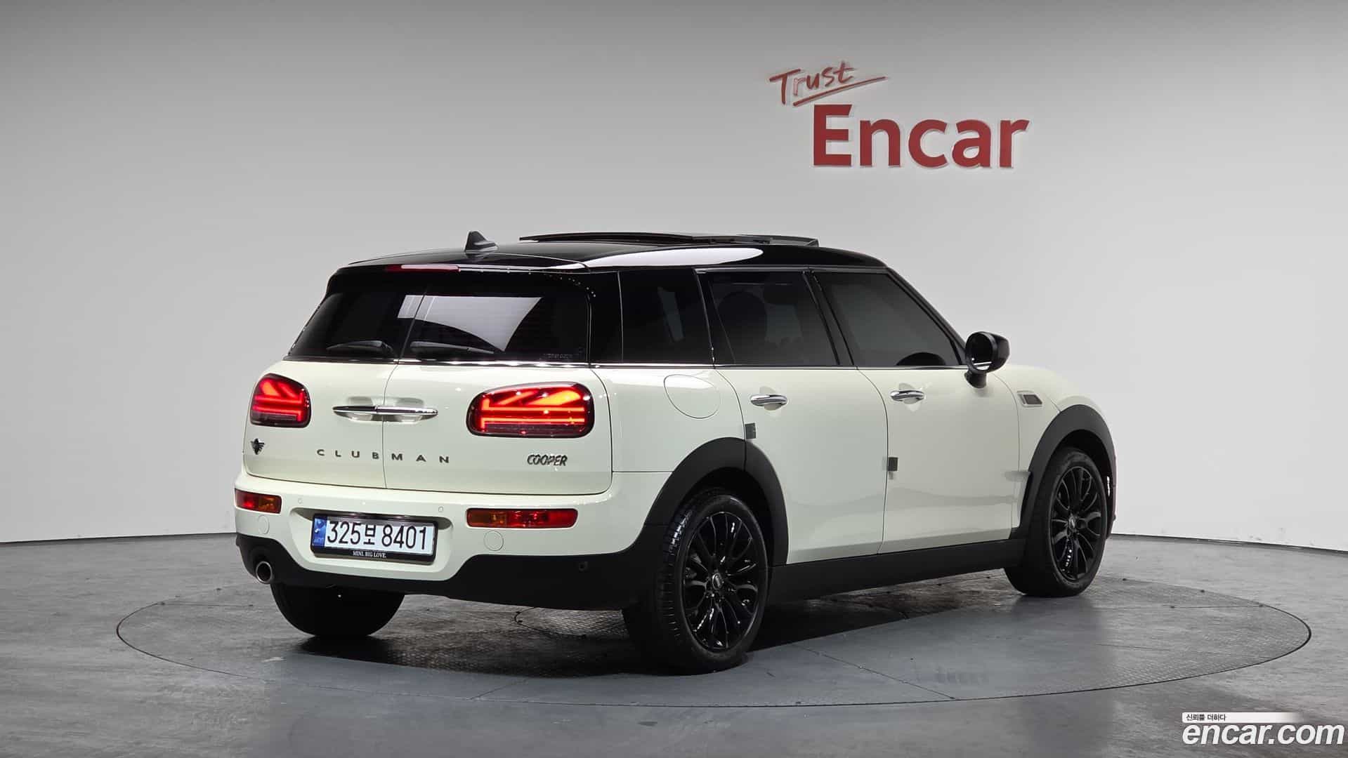 Clubman Mini 2021.2-OUTER-002