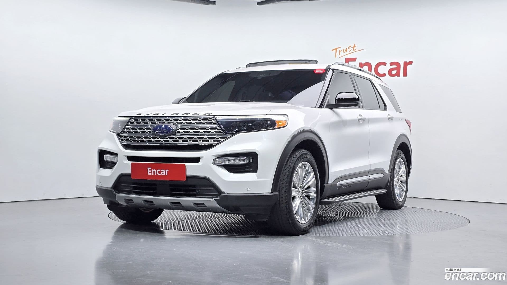 Main__Slider__Photo:Explorer Ford 2021.0-0