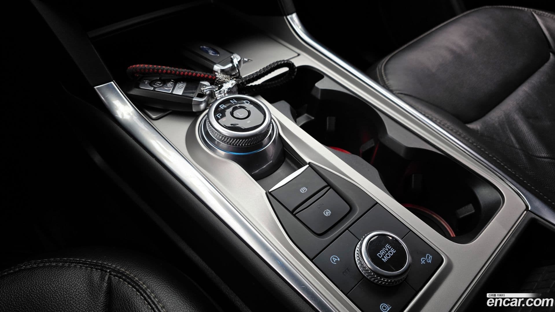 Main__Slider__Photo:Explorer Ford 2021.0-8