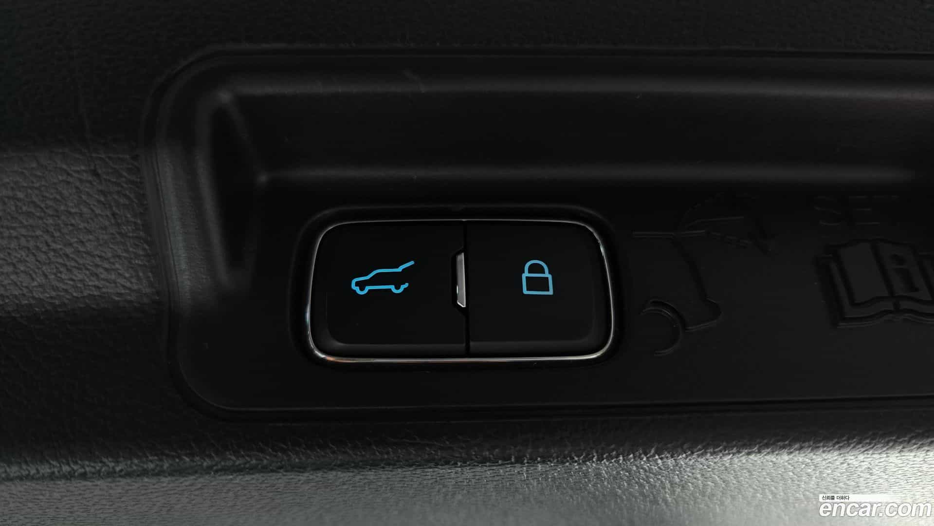 Explorer Ford 2021.0-OPTION-024