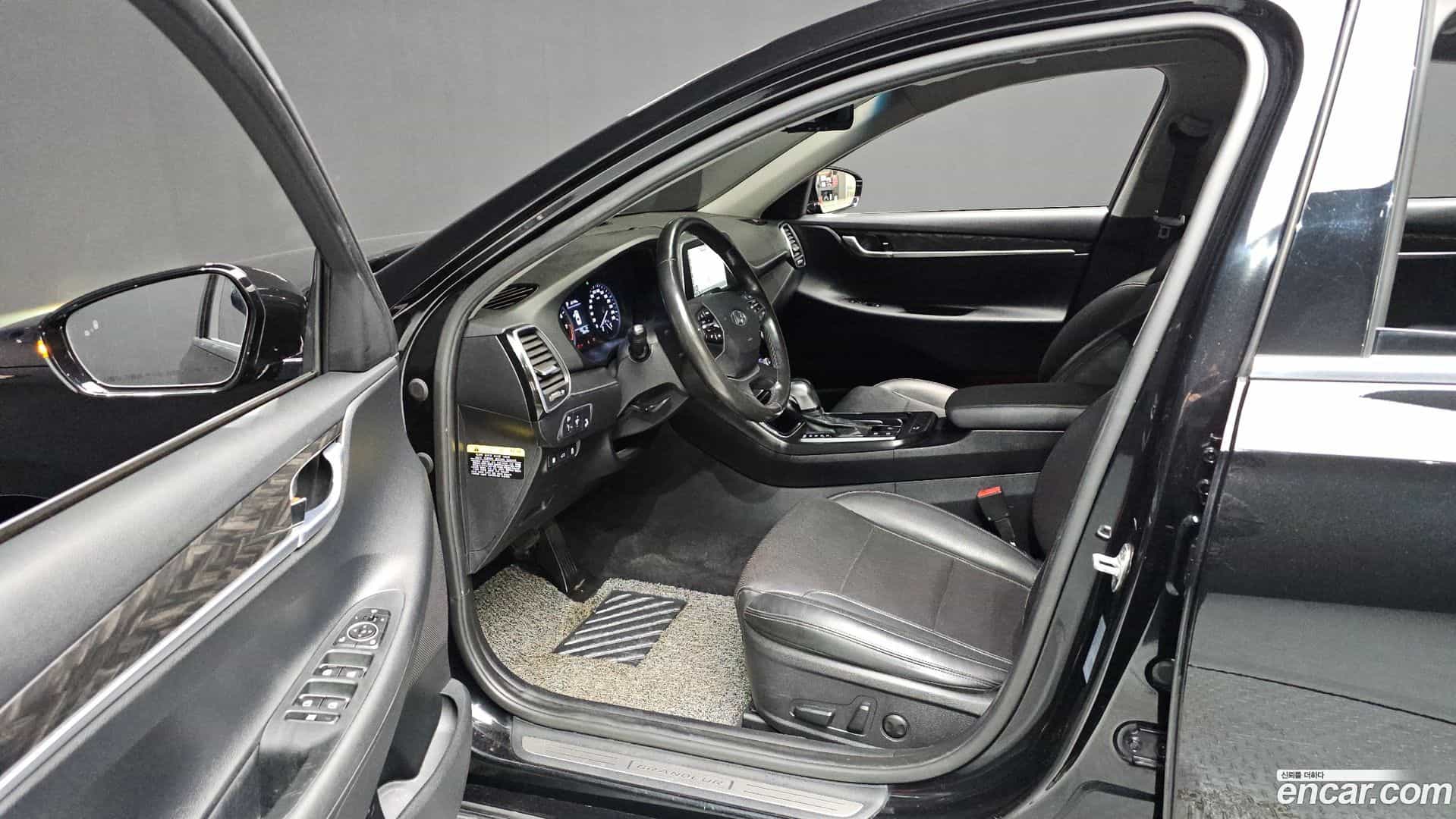 Grandeur Hyundai 2017.7-INNER-010
