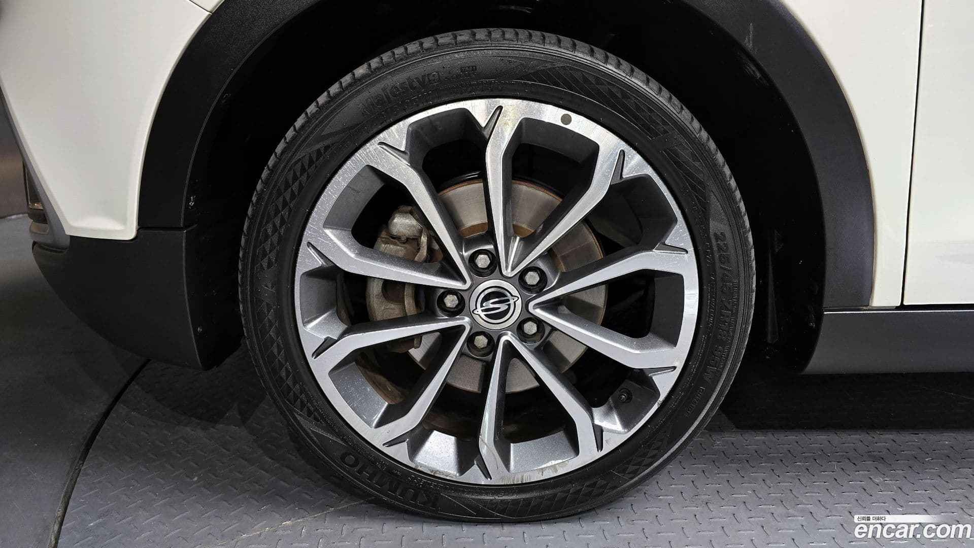 Main__Slider__Photo:TIBOLI KG_Mobility_Ssangyong 2016.4-4