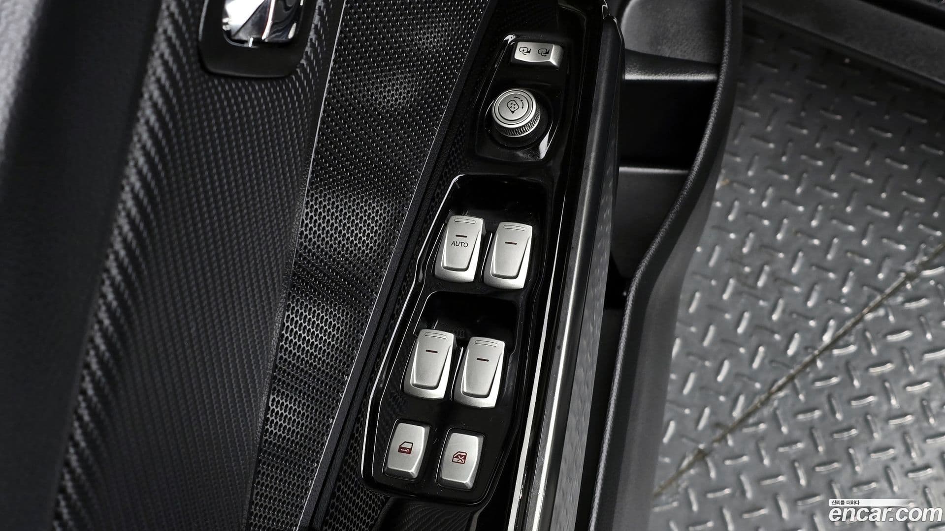 Main__Slider__Photo:TIBOLI KG_Mobility_Ssangyong 2016.4-18