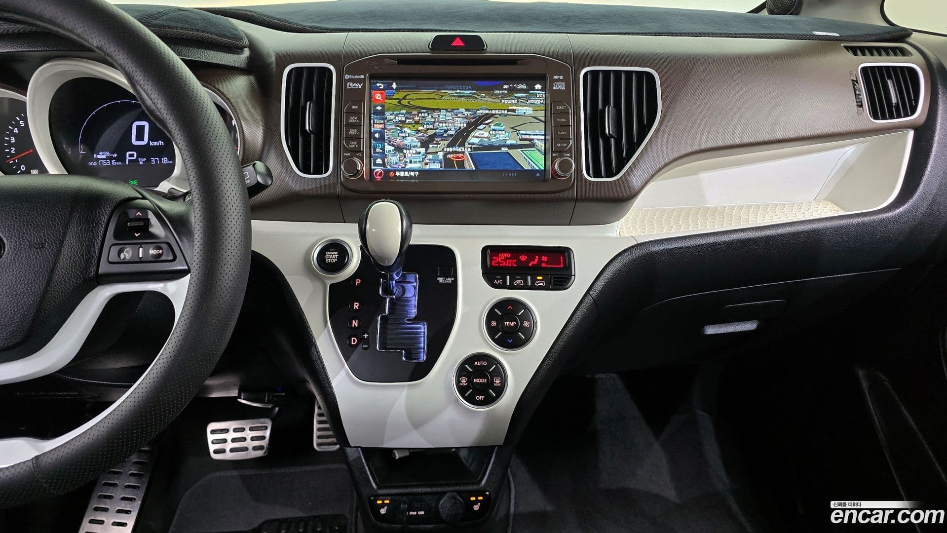 Main__Slider__Photo:RAY Kia 2015.1-14