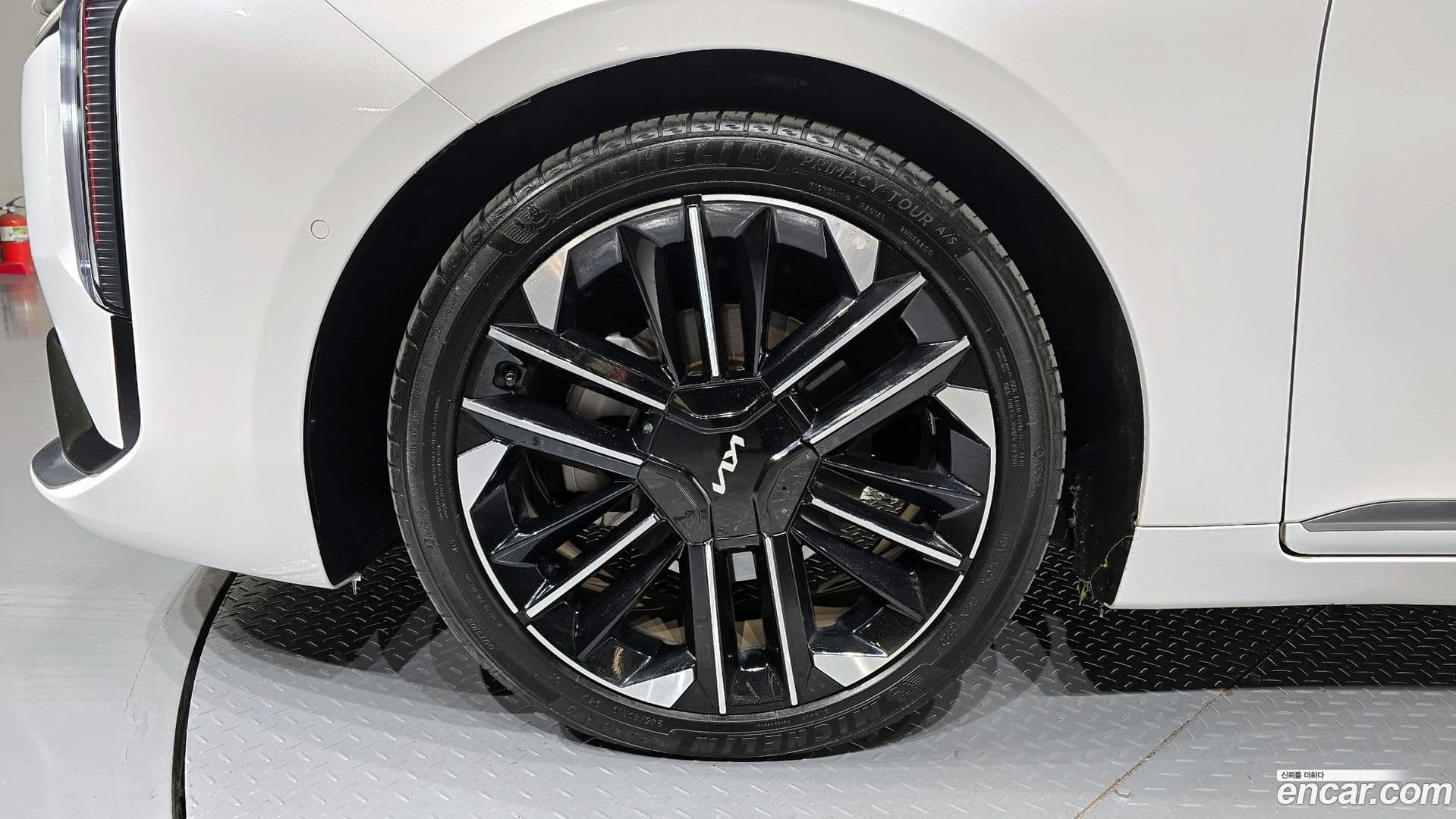 Main__Slider__Photo:K8 Kia 2024.9-4