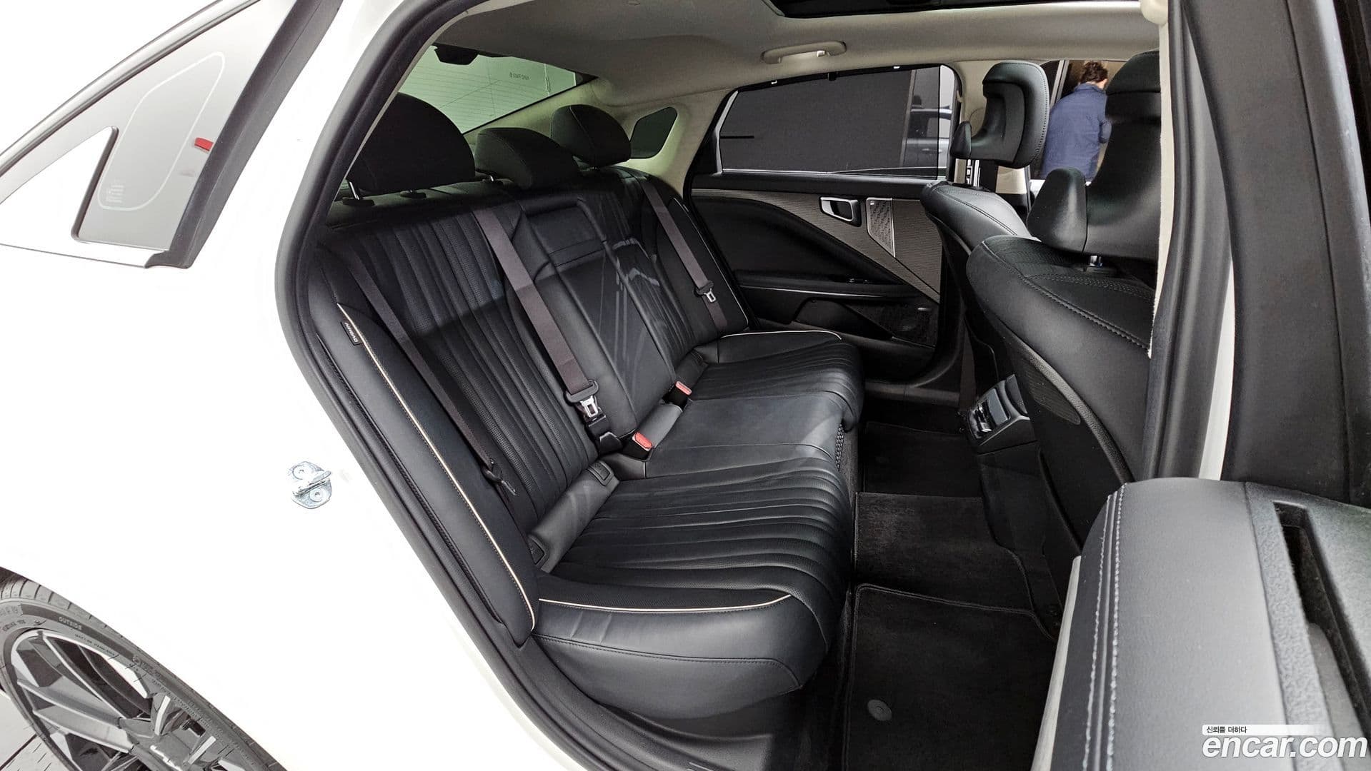 Main__Slider__Photo:K8 Kia 2024.9-10