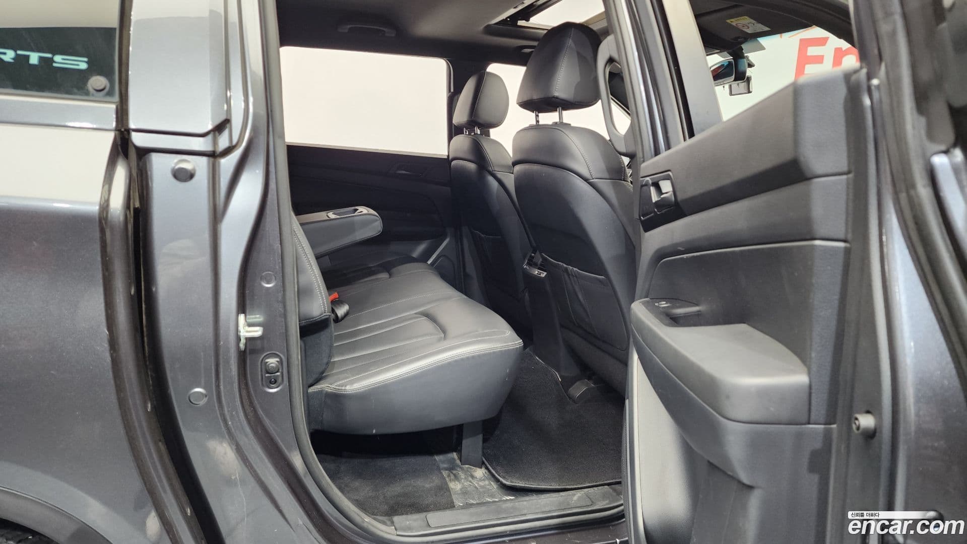 Main__Slider__Photo:Rexton KG_Mobility_Ssangyong 2020.6-11