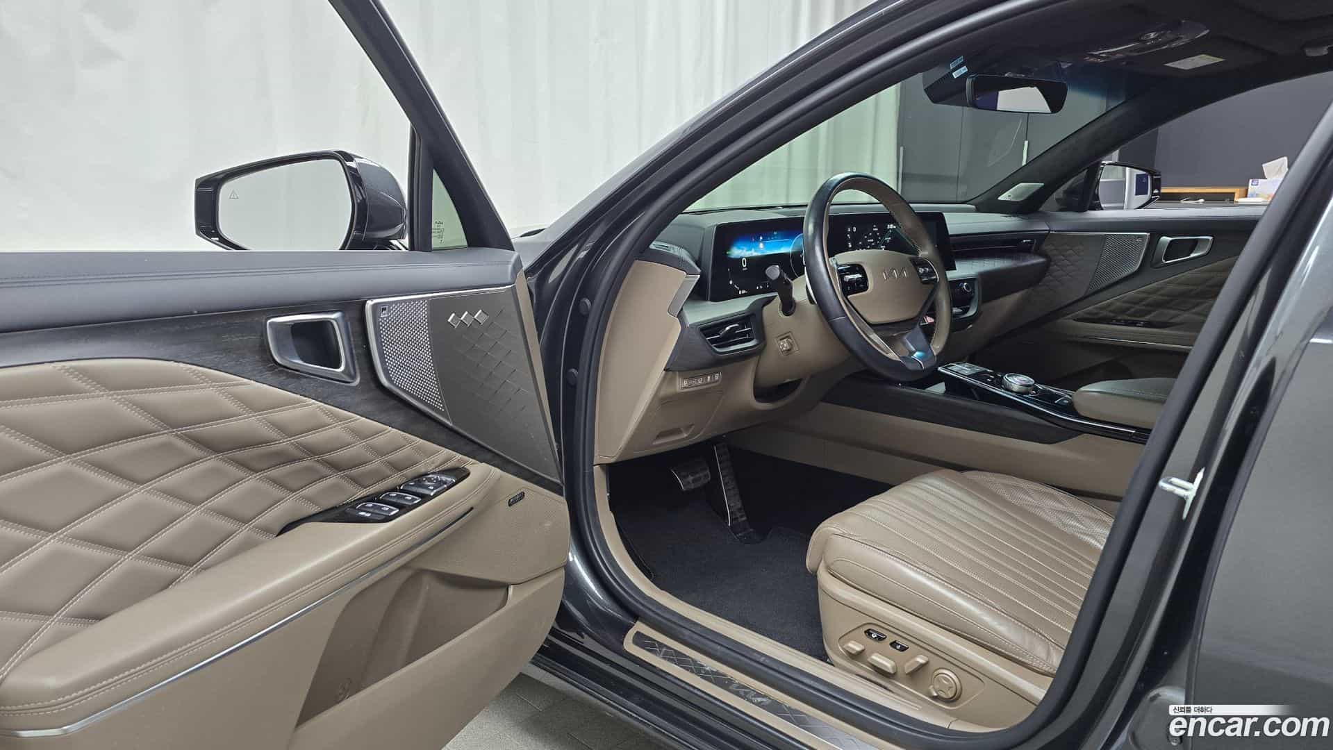 K8 Kia 2023.1-INNER-010