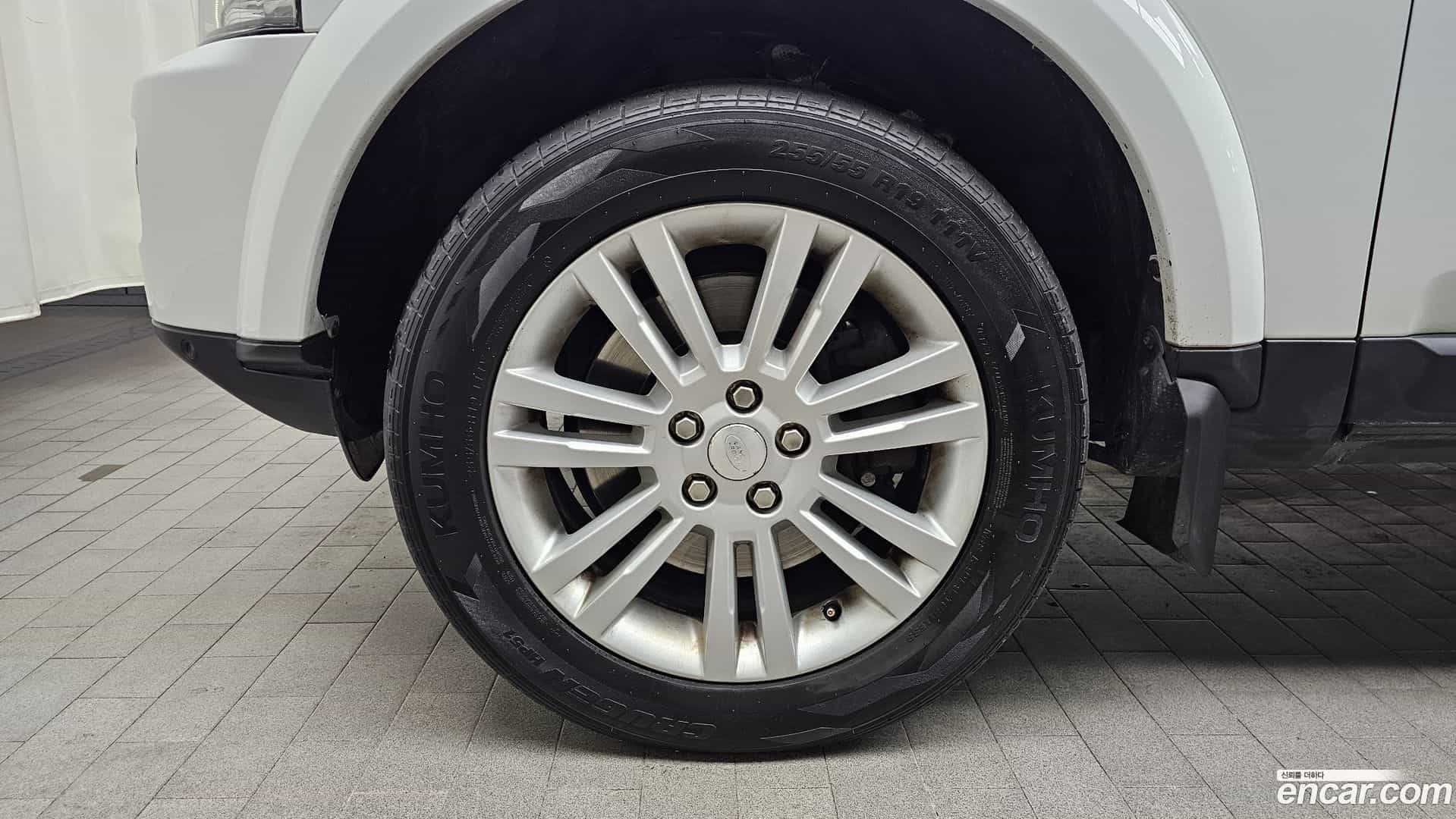 Discovery Land Rover 2014.11-OUTER-005