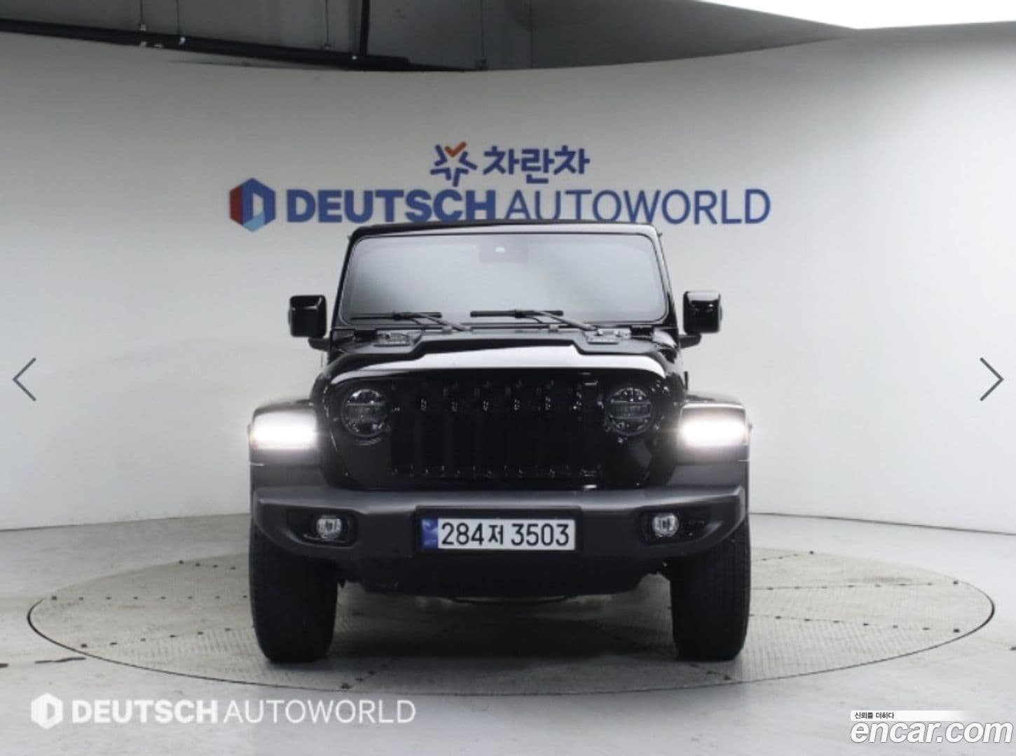 Main__Slider__Photo:Wrangler Jeep 2022.5-2