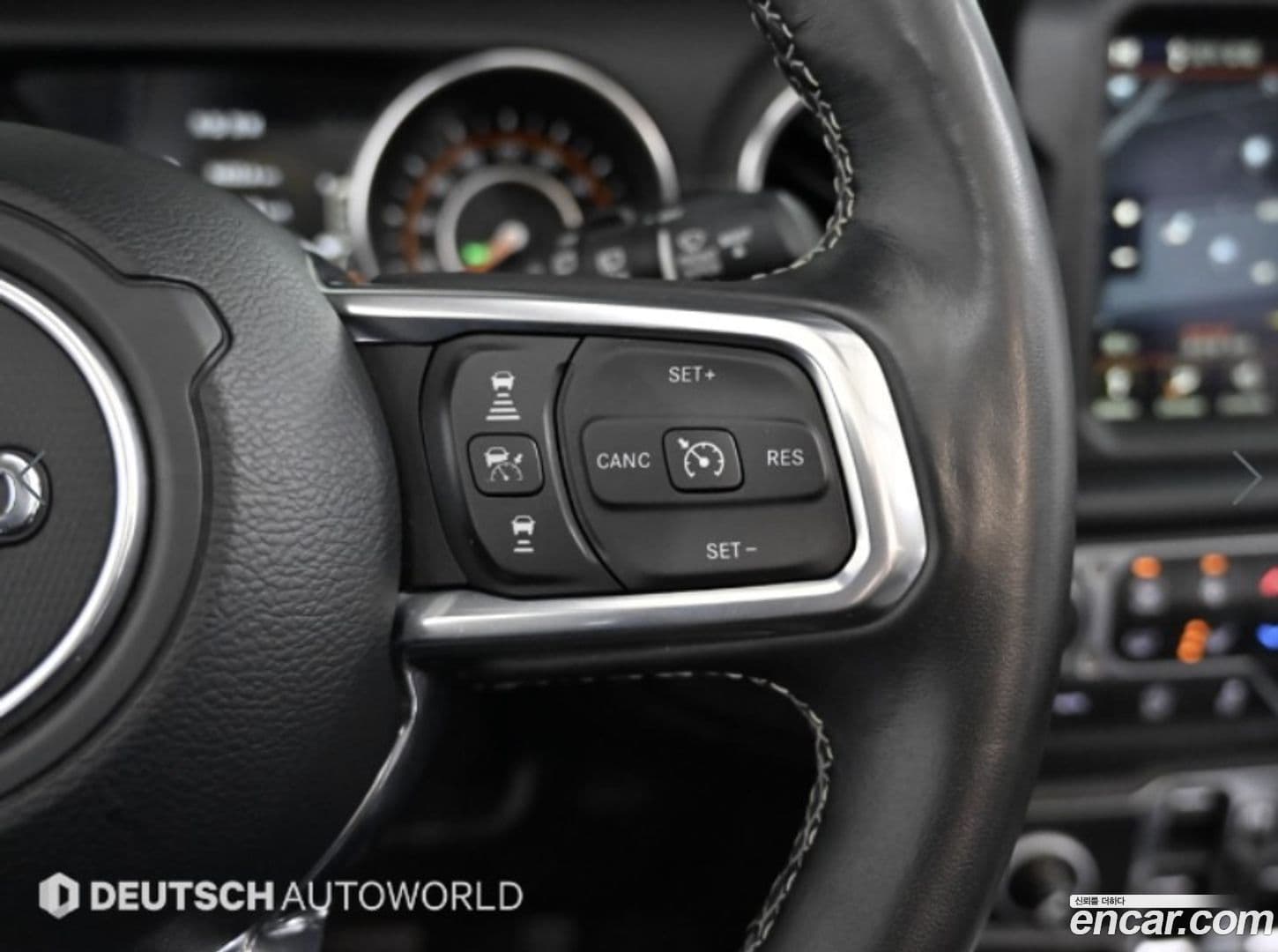 Main__Slider__Photo:Wrangler Jeep 2022.5-17