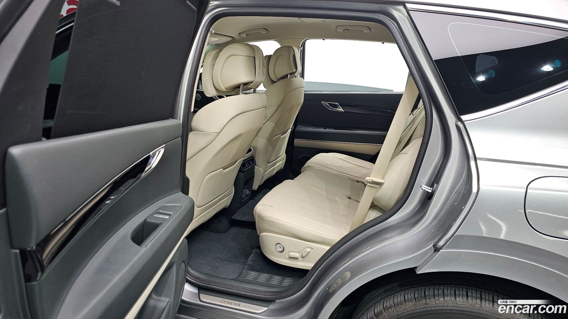 Main__Slider__Photo:GV80 Genesis 2024.0-11