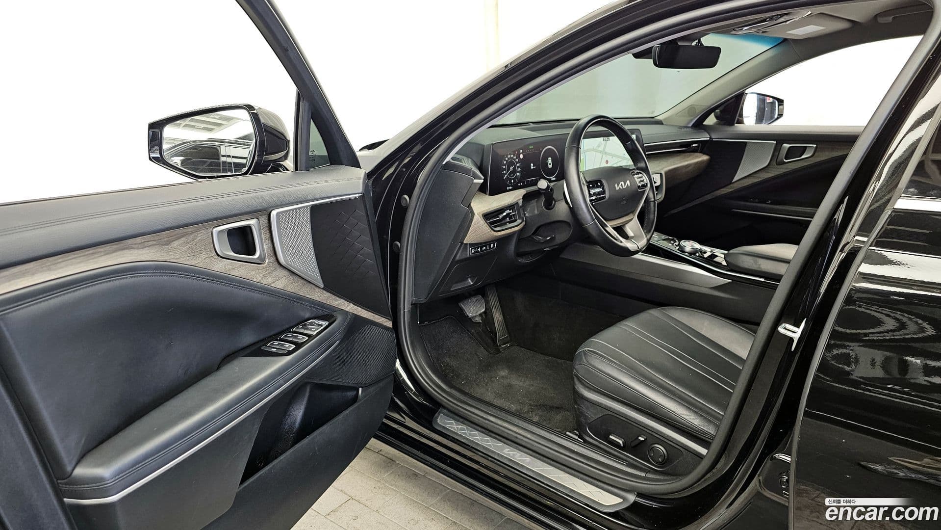 Main__Slider__Photo:K8 Kia 2022.0-9