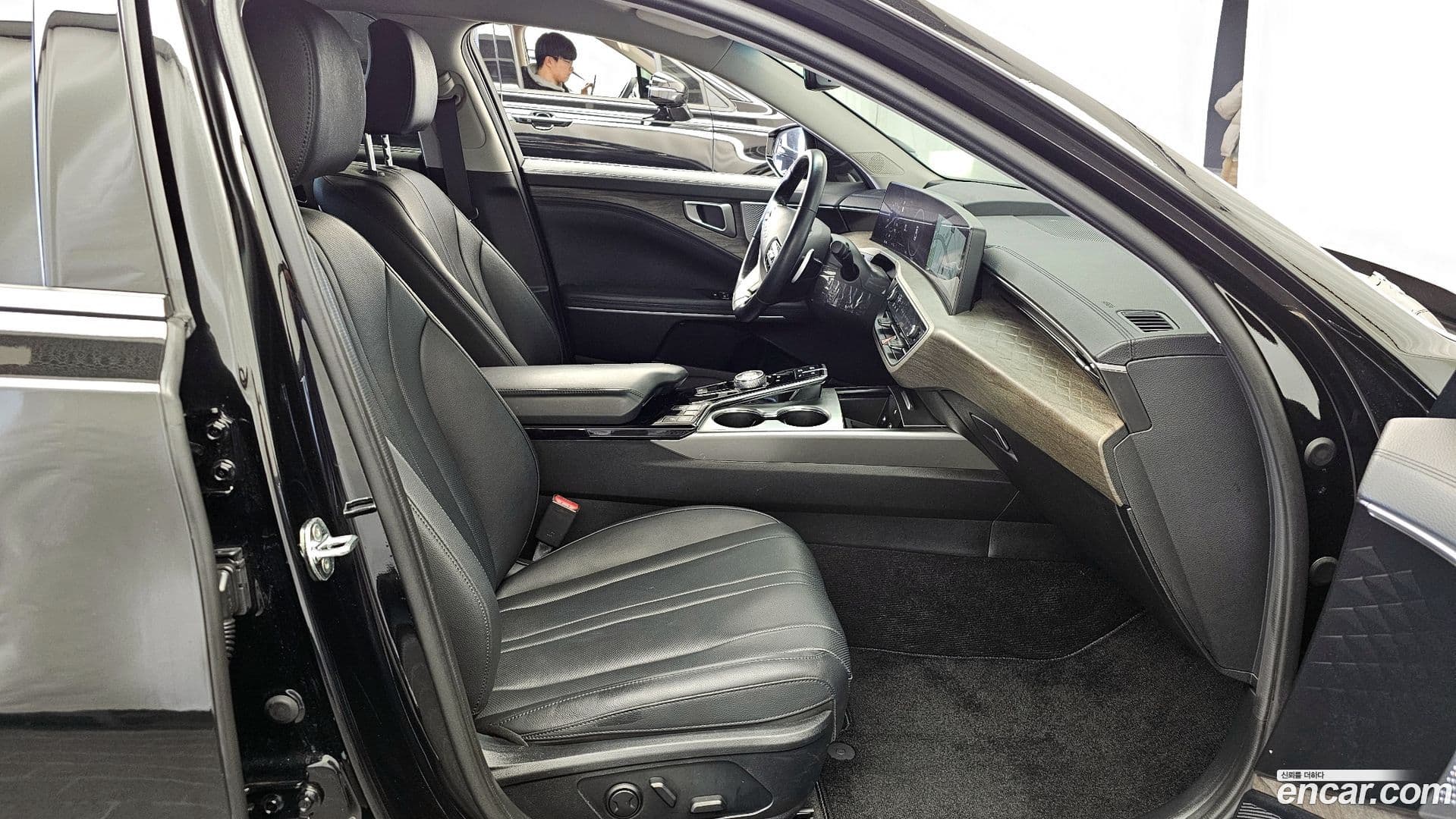 Main__Slider__Photo:K8 Kia 2022.0-10