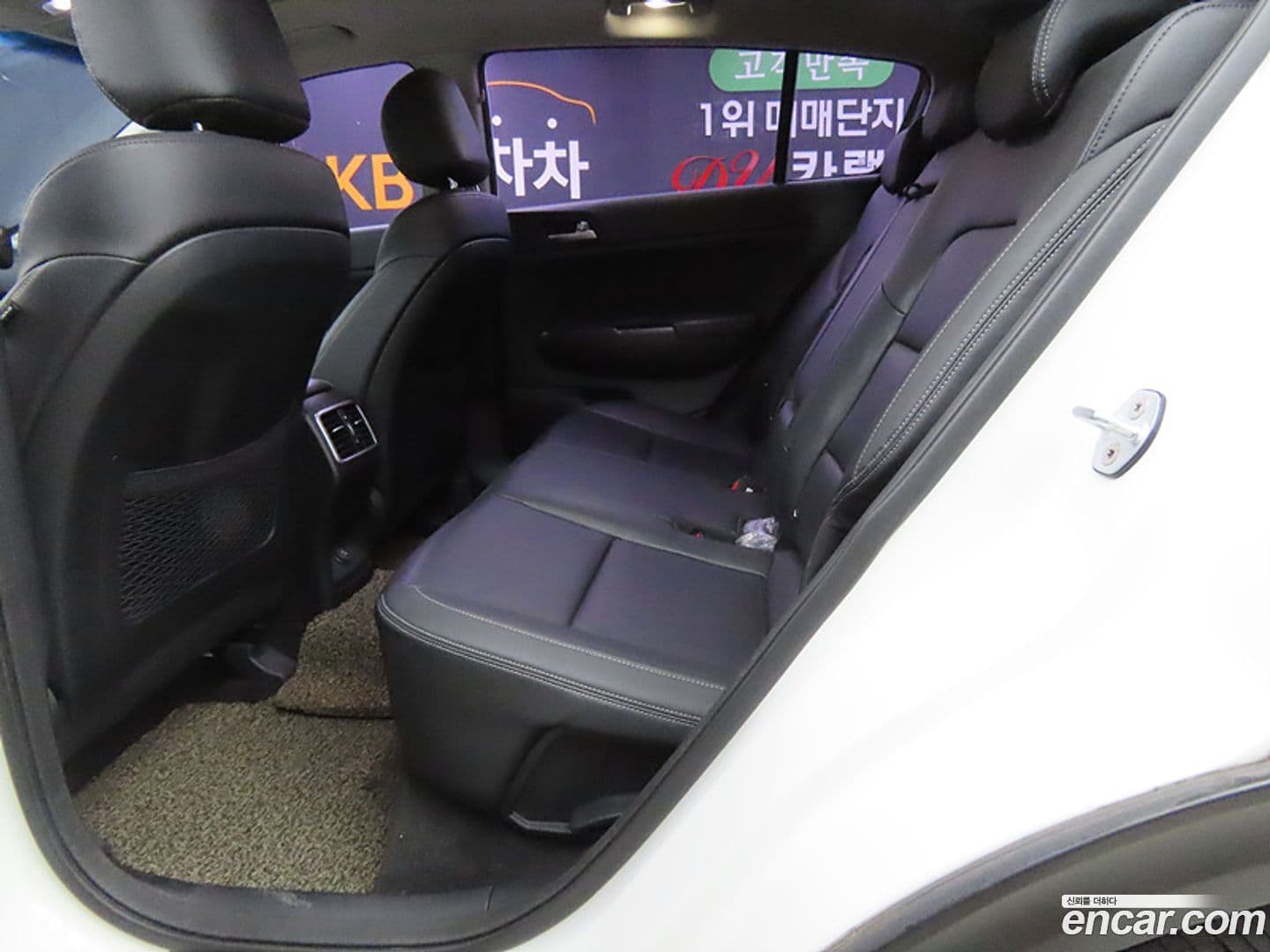 Main__Slider__Photo:Sportage Kia 2015.11-5