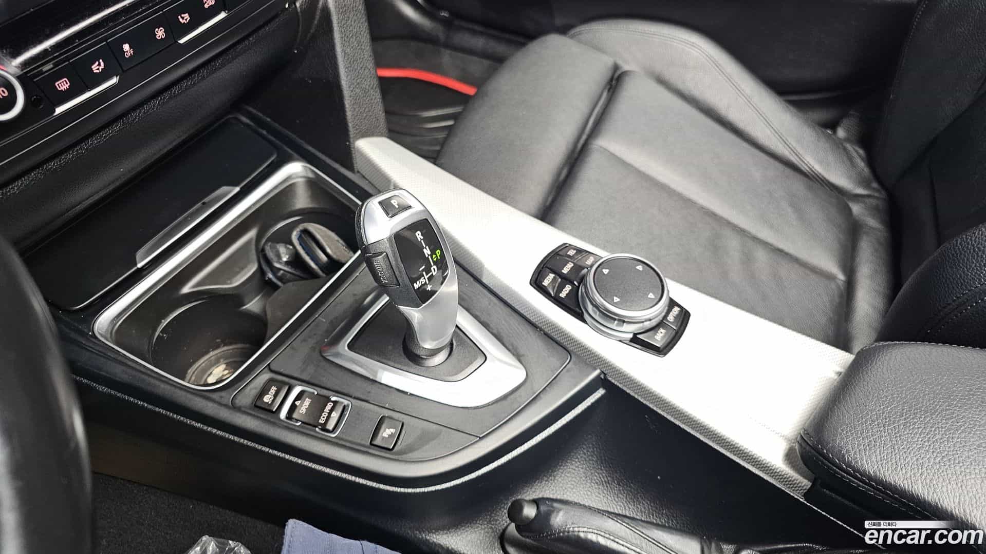 3-Series BMW 2015.6-INNER-009