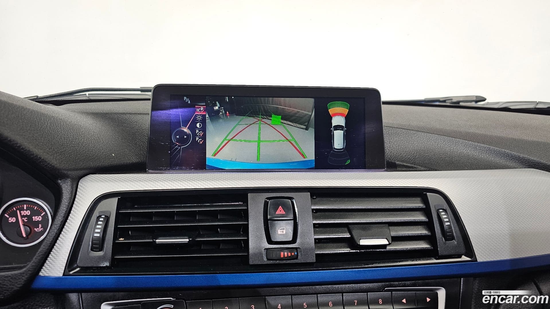 Main__Slider__Photo:3-Series BMW 2015.6-15