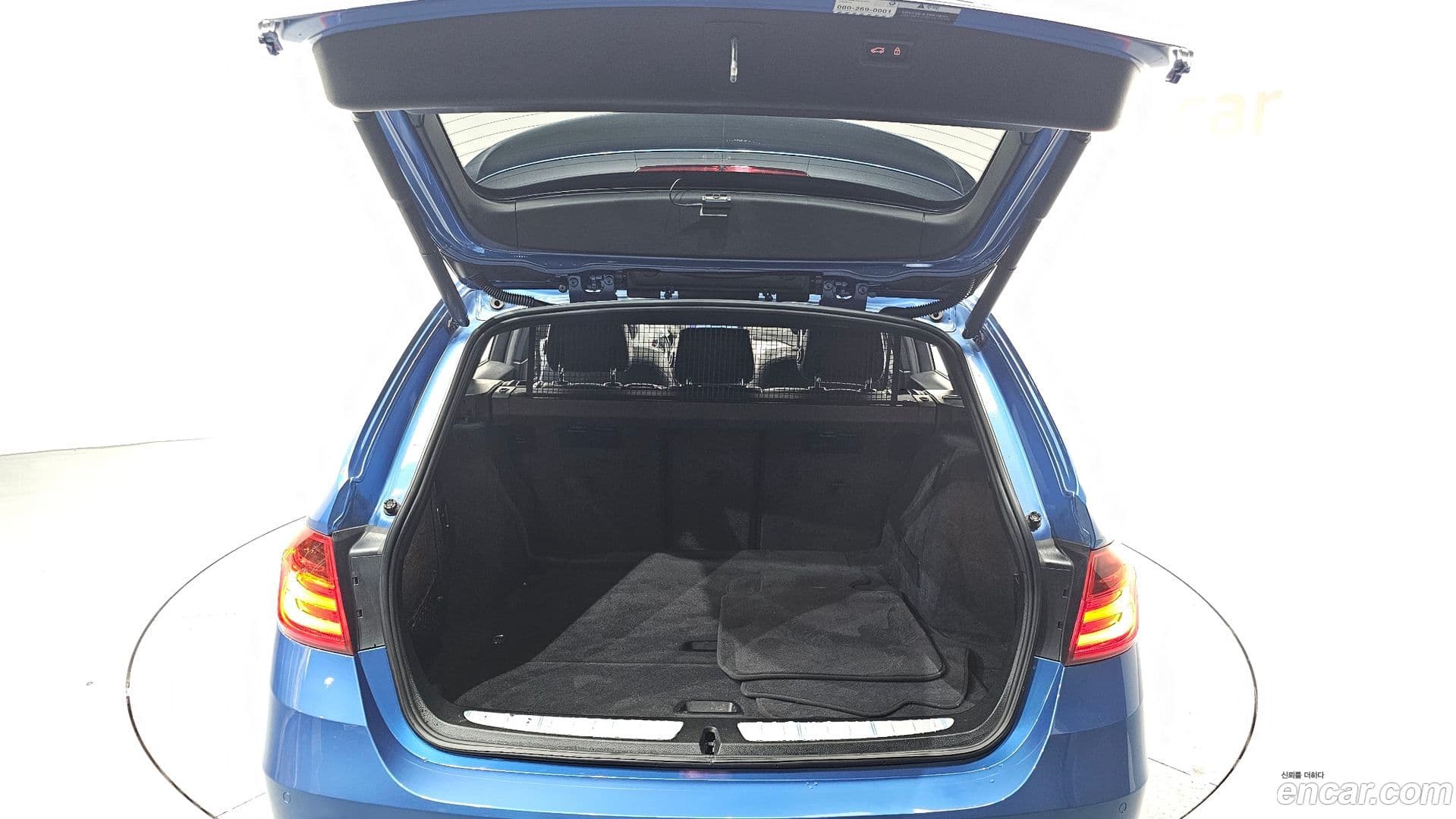 Main__Slider__Photo:3-Series BMW 2015.6-19