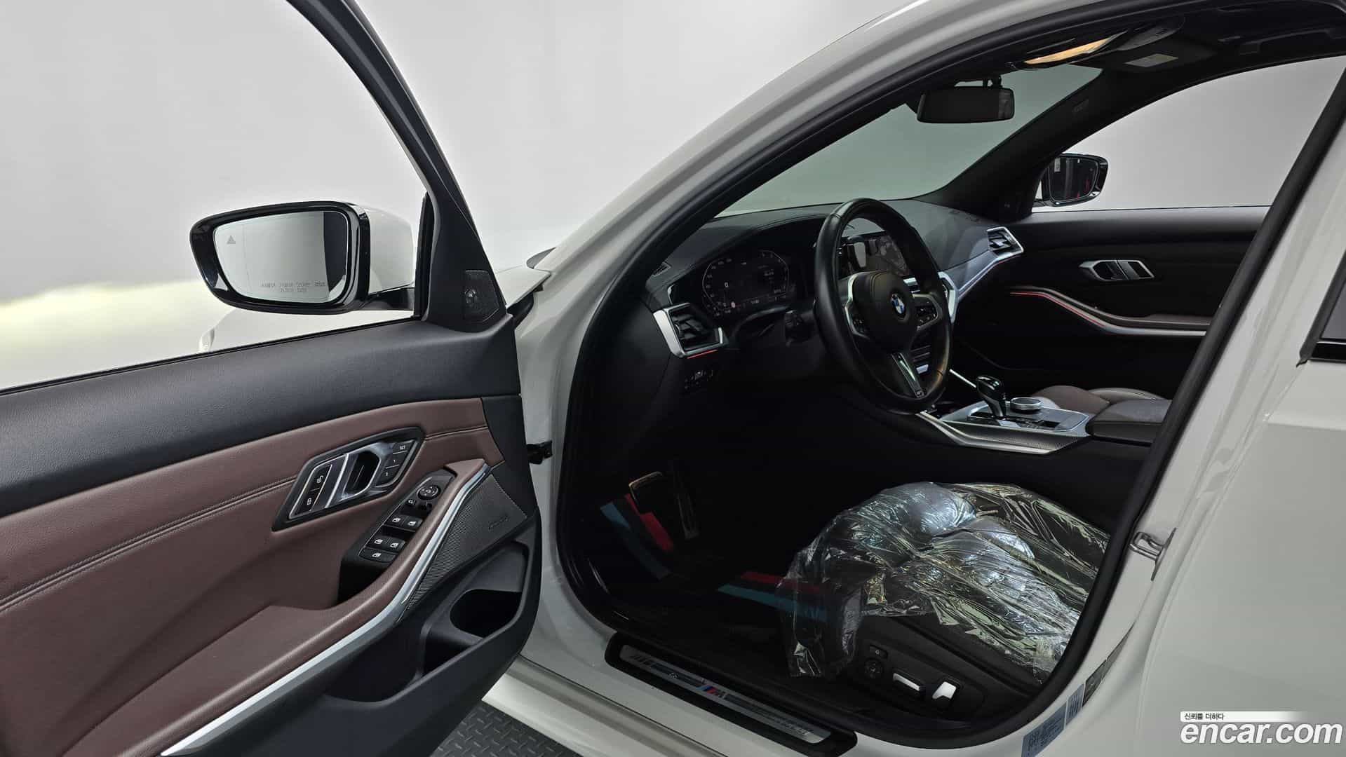 3-Series BMW 2019.10-INNER-010